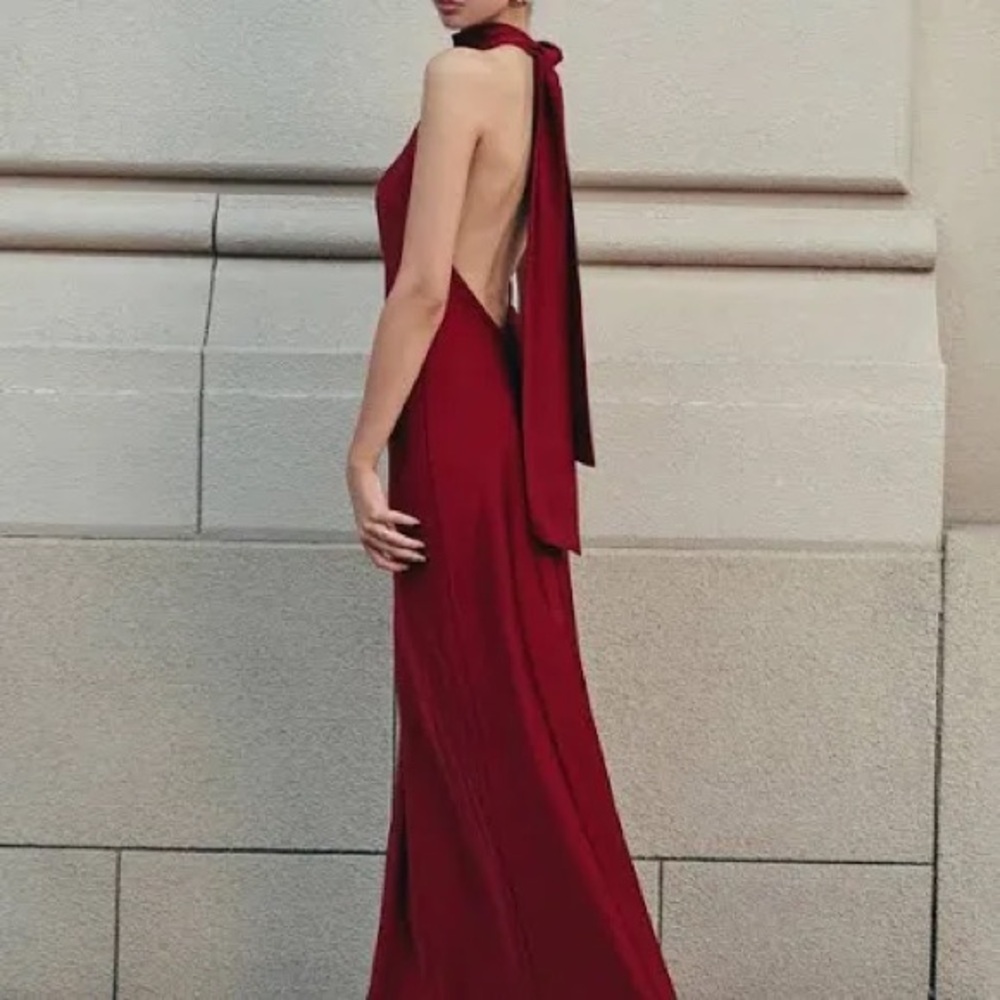 Commense Elegant Backless Halter Evening Gown - W… - image 1